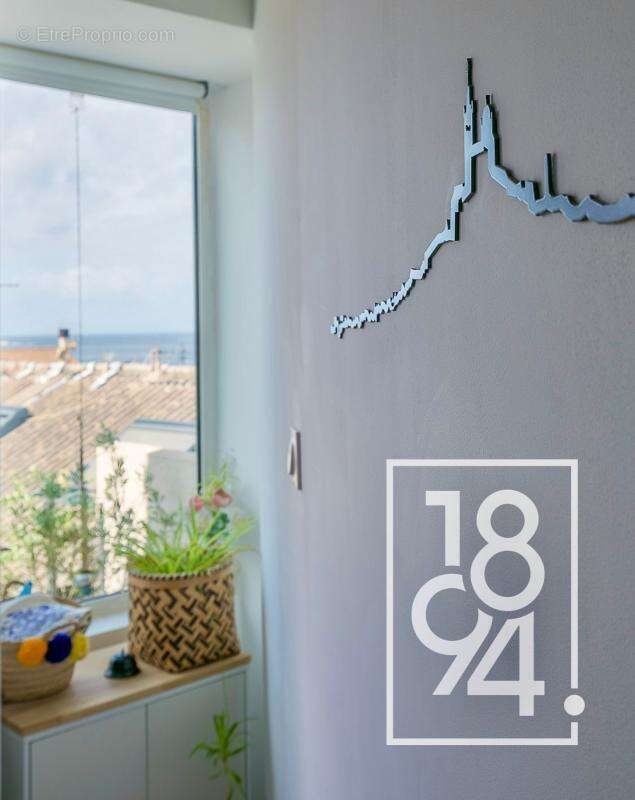 Appartement à MARSEILLE-8E