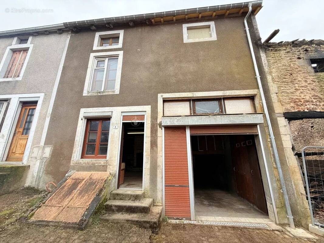 Maison à CLINCHAMP