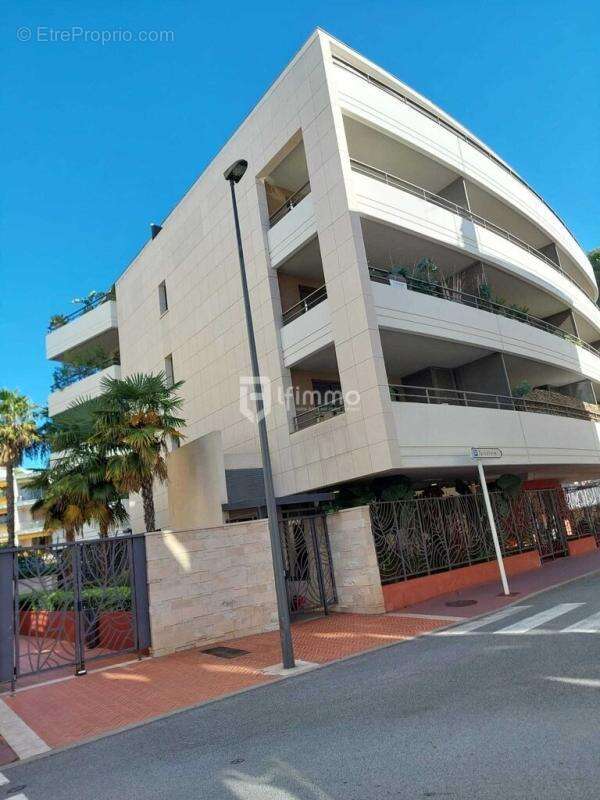 Exclusivité 2 pièces sur Cannes Montfleury pied de la Californie - photo 2