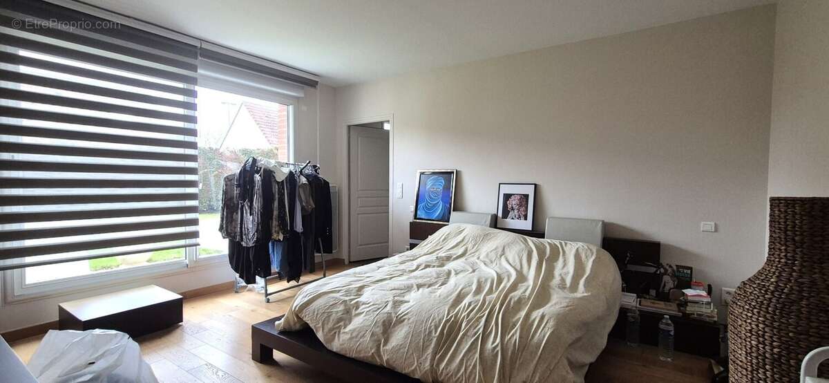 Chambre RDC - Maison à HENIN-BEAUMONT