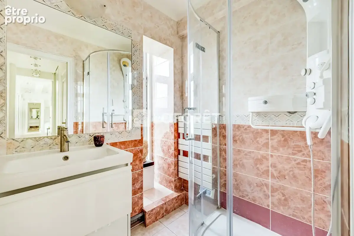 Grand duplex lumineux 110 m² - Glacière - photo 8