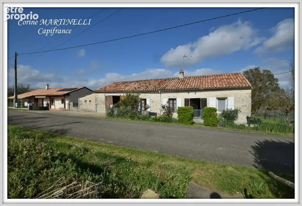 Ensemble de 2 maisons - Terrain 1.9 hectare - photo 2