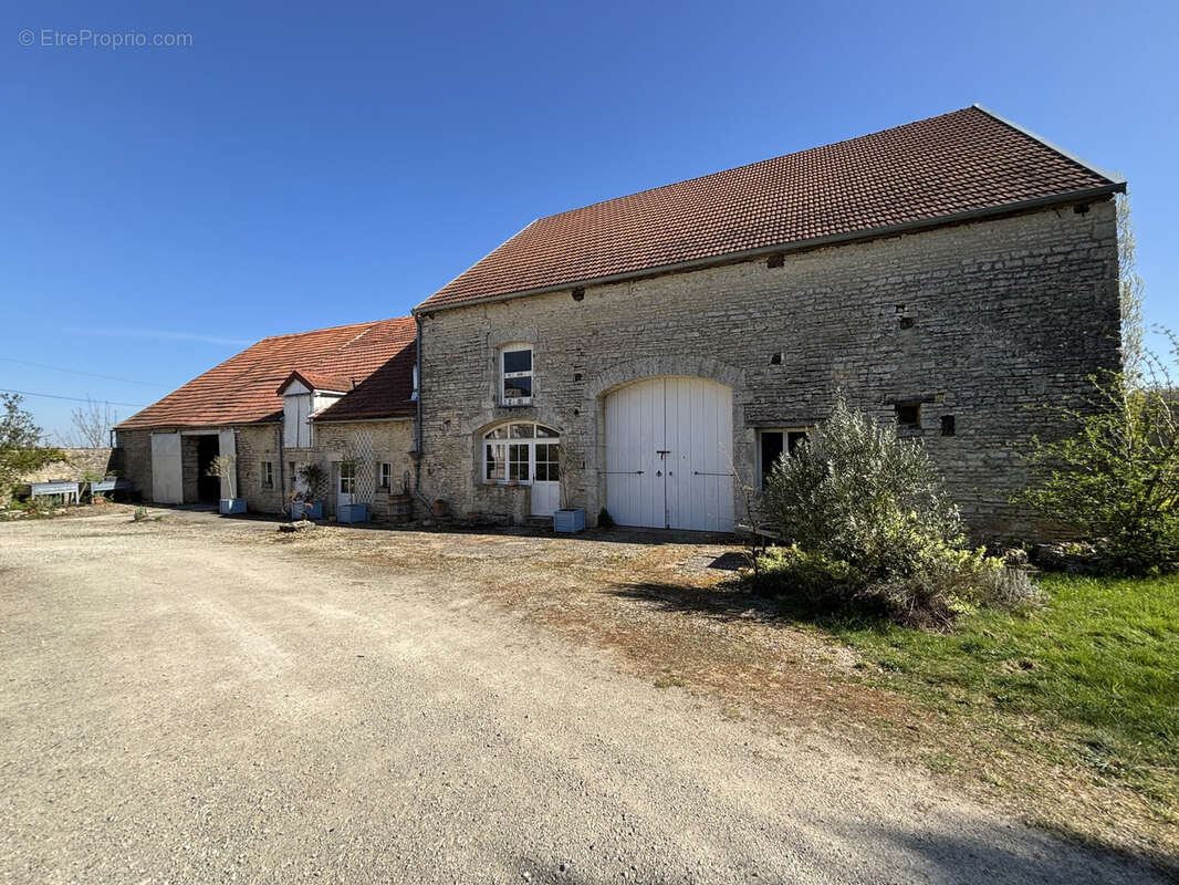 Maison à BISSEY-LA-COTE