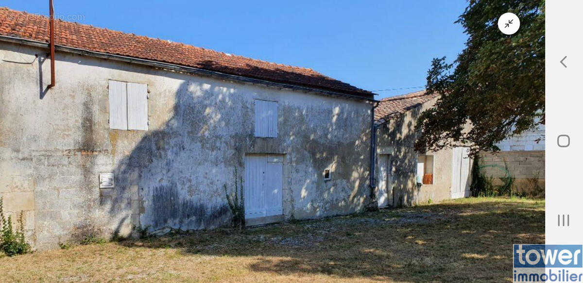 Maison à EPARGNES