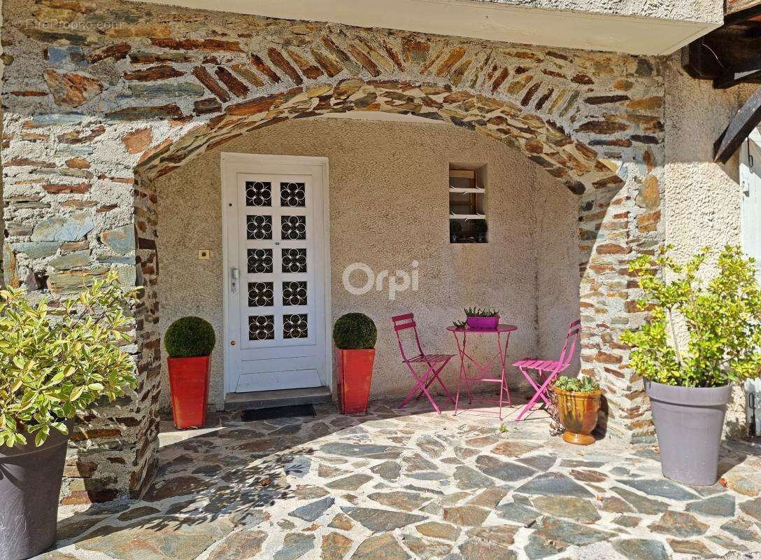 Maison à SAINT-PRIVAT-DES-VIEUX