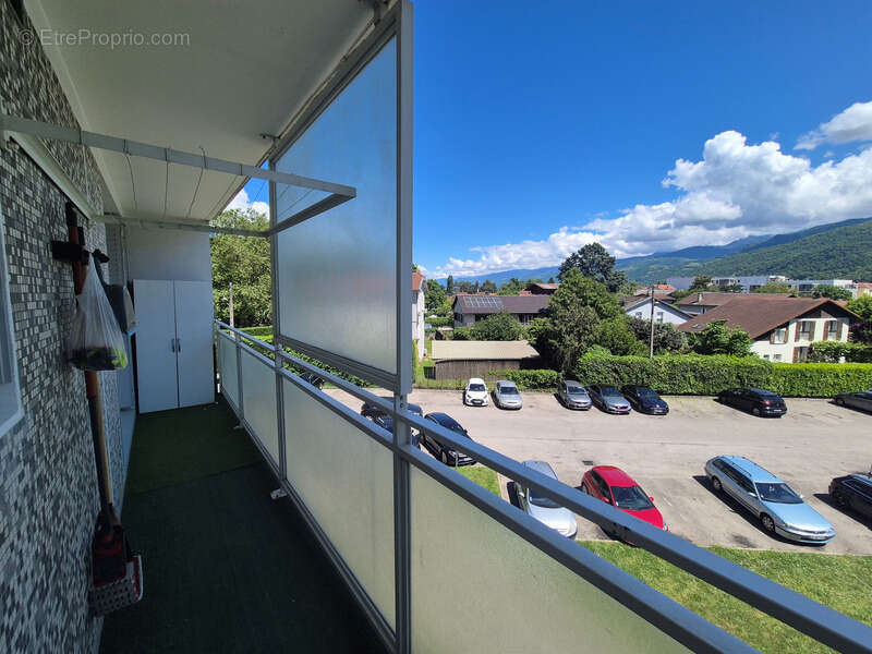 Appartement à SAINT-MARTIN-D'HERES
