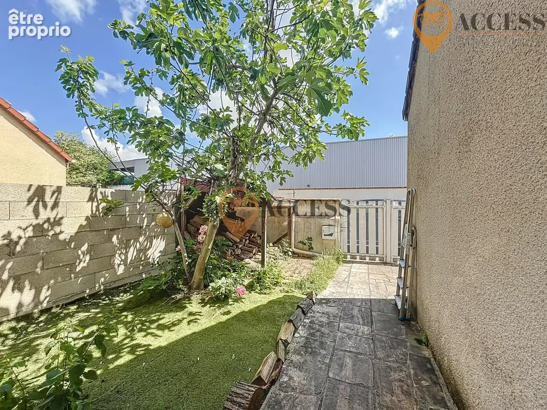 GROSLAY - Charmant pavillon de 87m2 avec jardin ! - photo 13