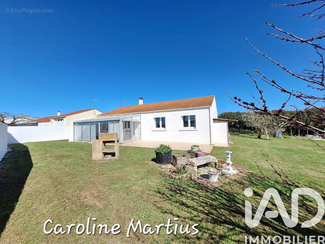 Photo 1 - Maison à ESNANDES