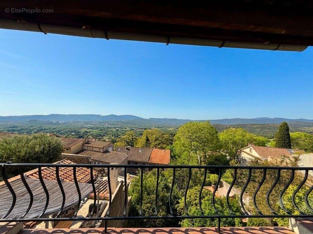 194bd3356ebd4d57af6c320fa739e232 - Maison à GRIMAUD