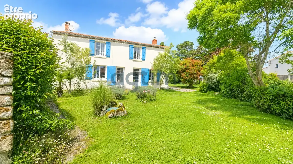 Maison en pierres de caractère à la campagne   Le Poiré-sur-Vie - photo 1