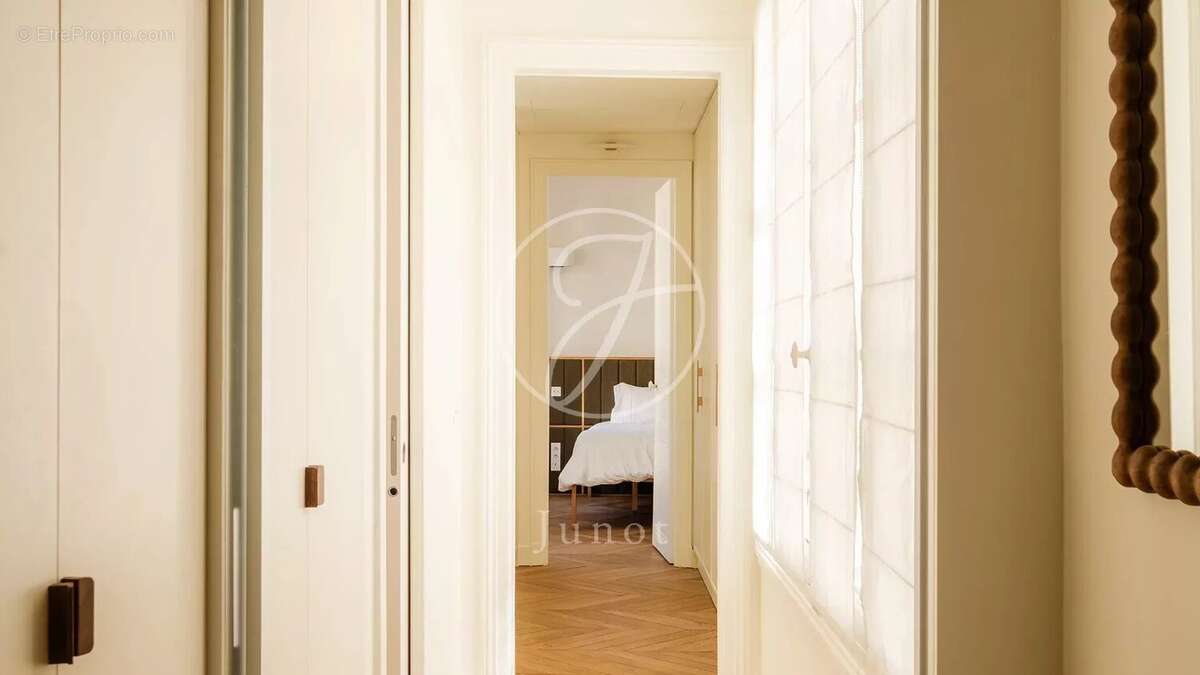 Appartement à PARIS-5E
