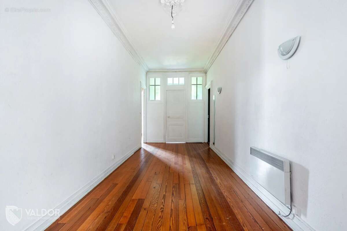 Maison à SATHONAY-CAMP