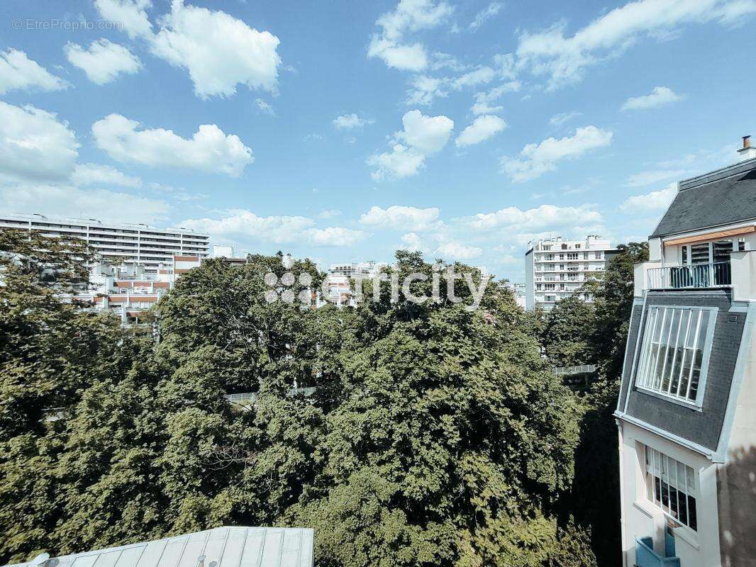 Appartement à PARIS-15E