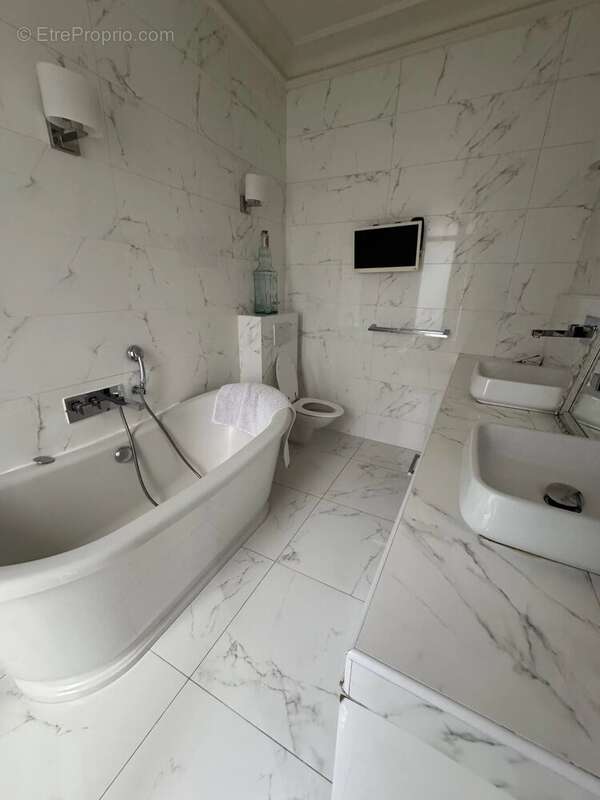 Appartement à PARIS-19E