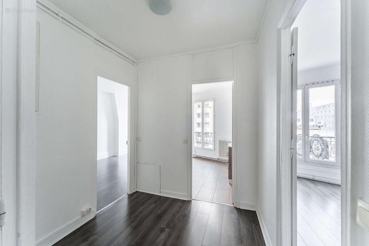 Appartement à PARIS-15E