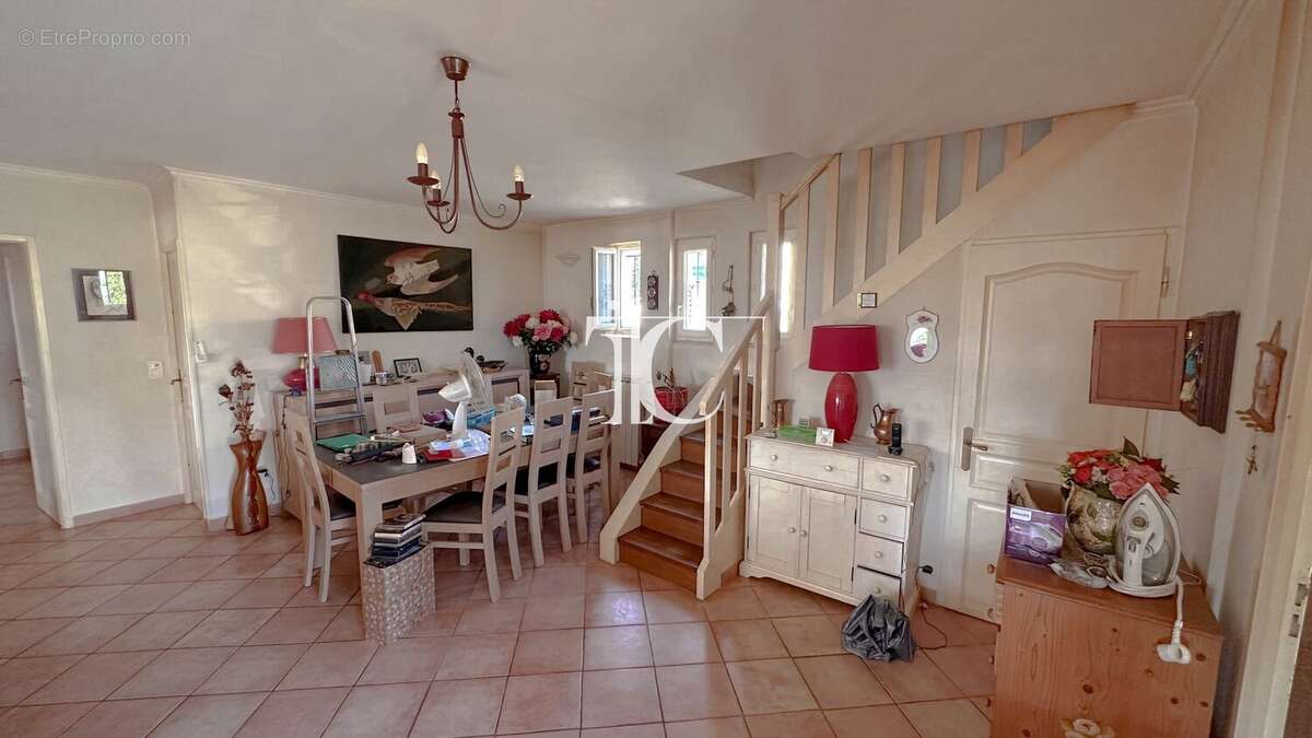 Maison à SAINT-AMBROIX