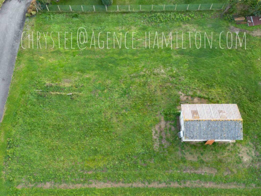 Terrain à PORT-DE-LANNE