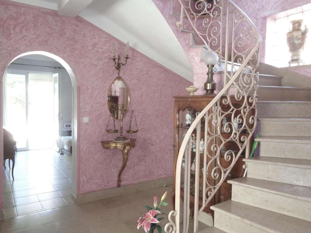   - Maison à DRAGUIGNAN