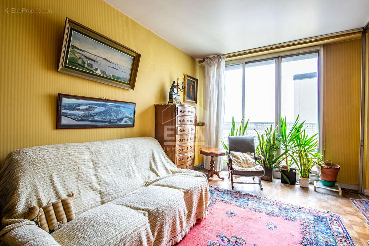 Appartement à PARIS-12E