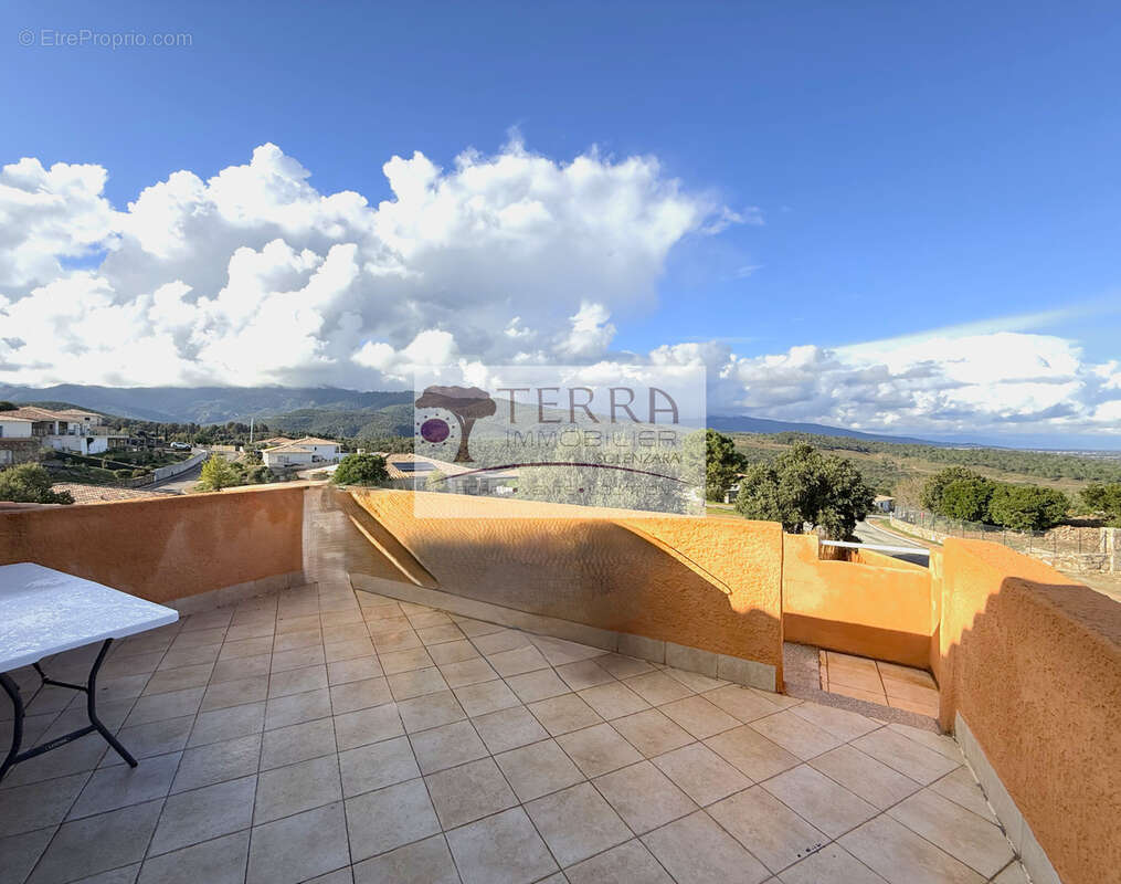 Appartement à SARI-SOLENZARA