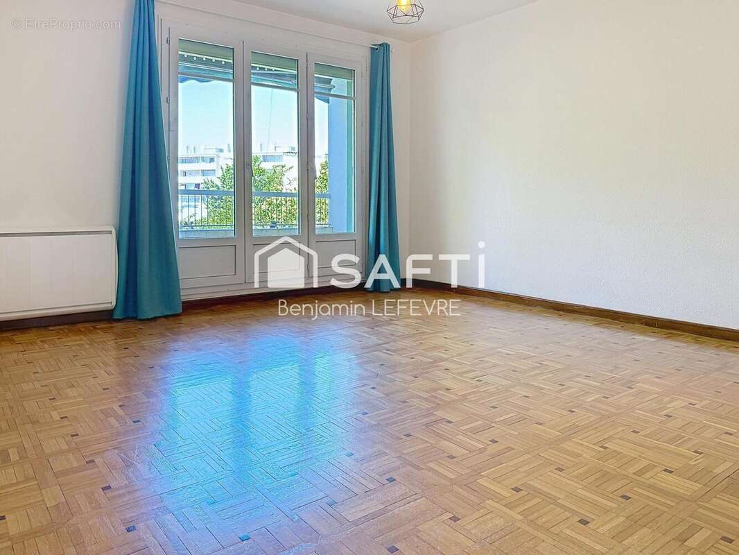 Photo 3 - Appartement à MARSEILLE-13E