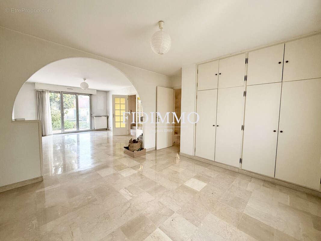 Maison à ORMESSON-SUR-MARNE