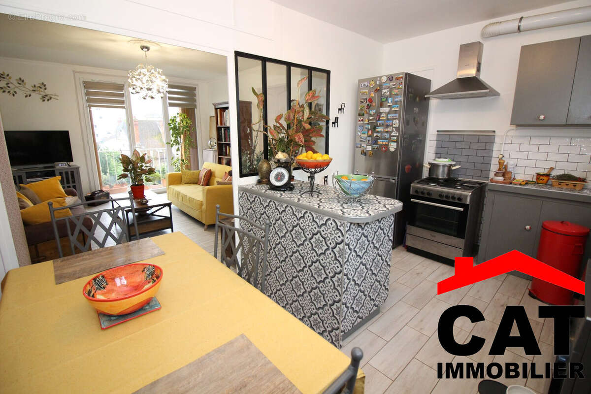 Appartement à FONTAINEBLEAU