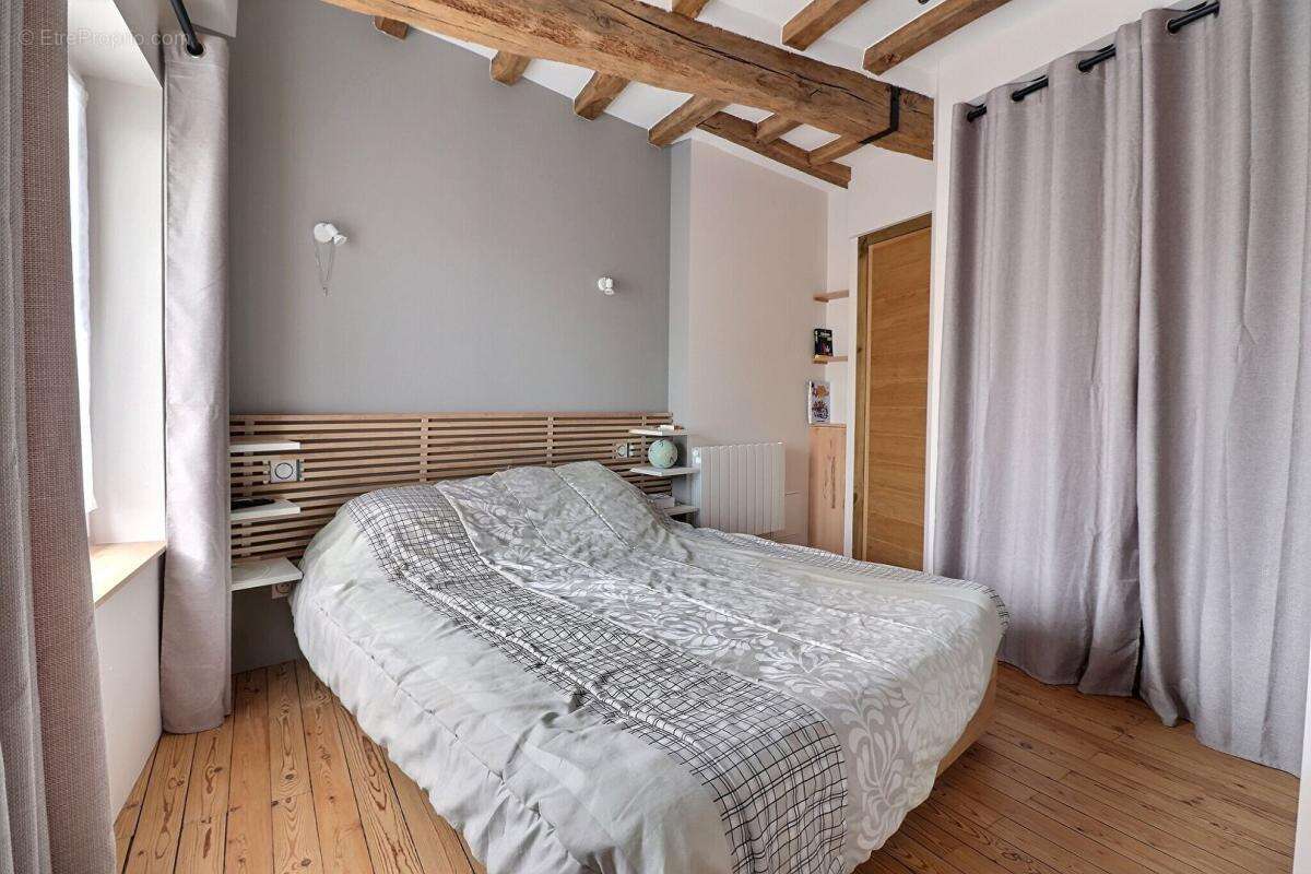 Maison à SOULAIRE-ET-BOURG