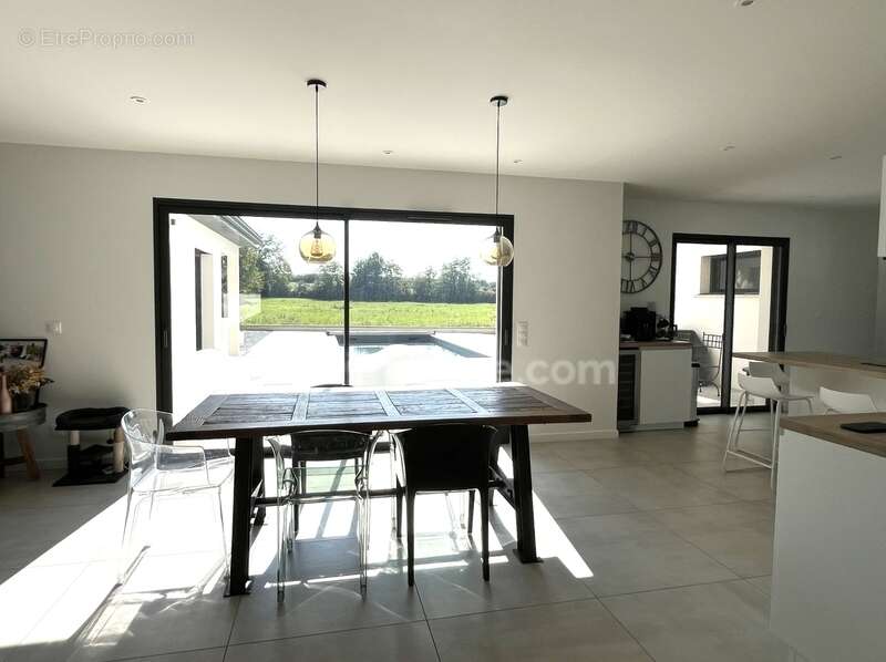 Maison à JANNEYRIAS