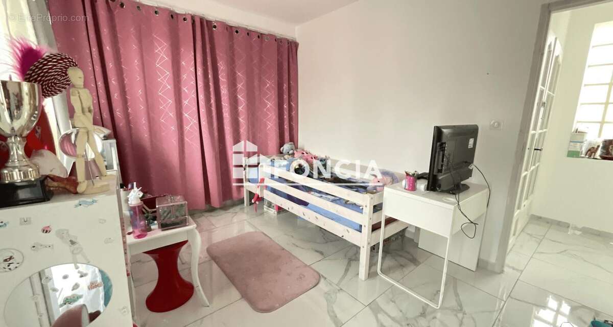 Appartement à LE ROVE