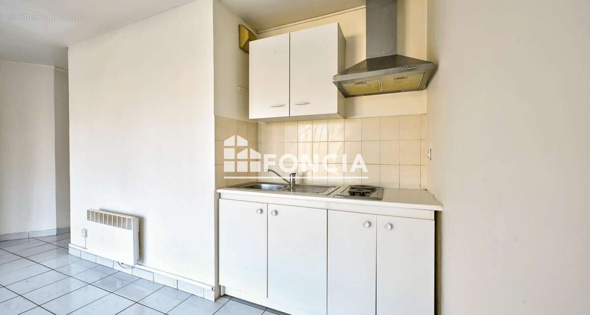 A ACHETER : un appartement T2 de 30 m2 avec son rez-de-jardin privatif de 24 m2 + place de parking à Meulan-en-yvelines (78250). - photo 7