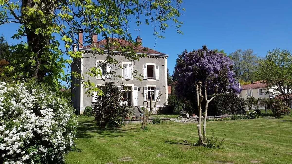 Maison à POUILLON