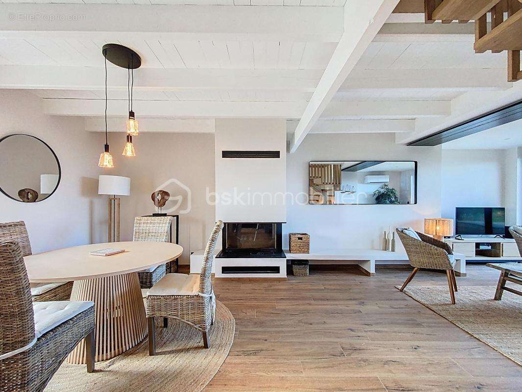 Maison à SAINT-JACUT-DE-LA-MER