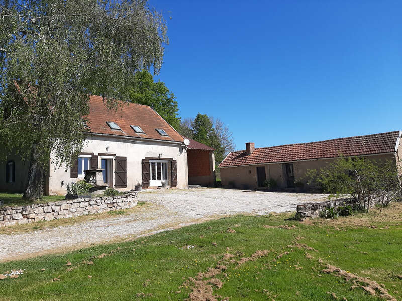 Maison à MARLY-SUR-ARROUX