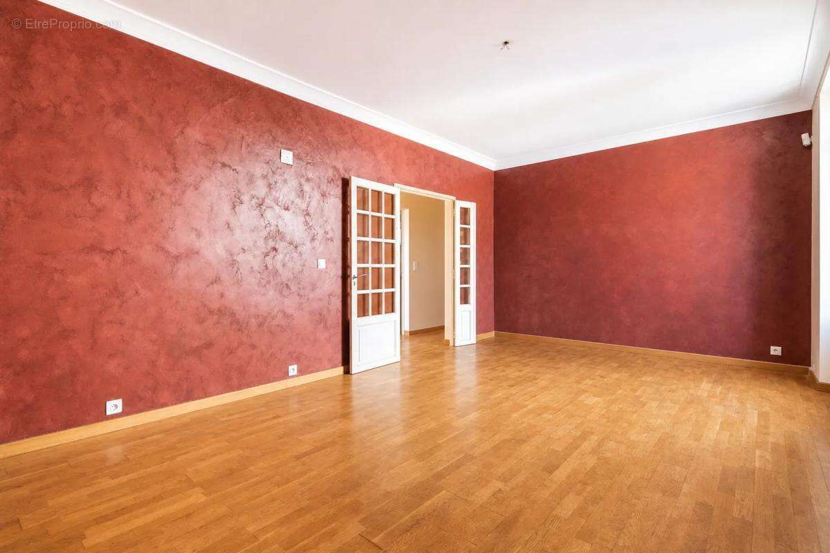 Appartement à MARSEILLE-16E