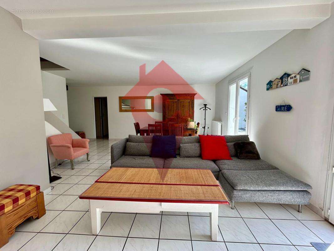 Maison à VERNEUIL-SUR-SEINE