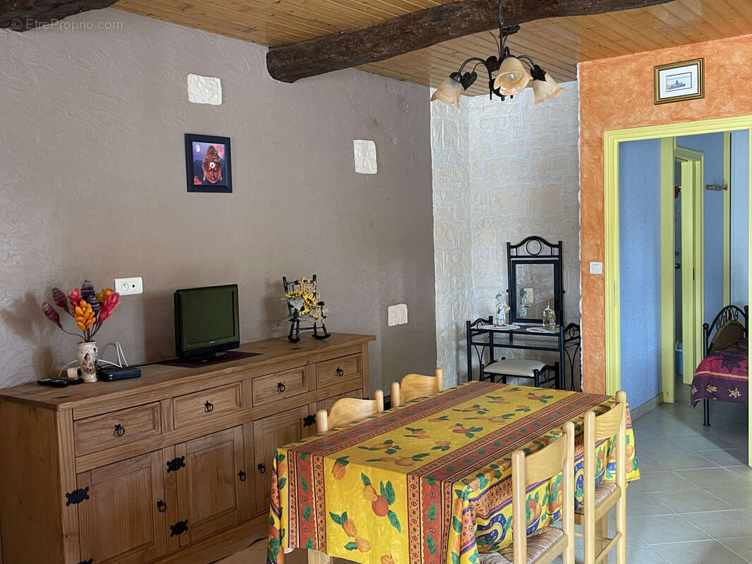 Maison à ROMAZIERES