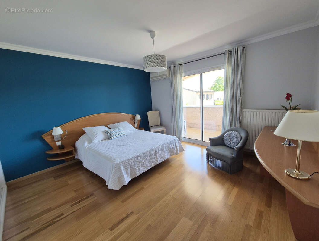 Maison à VILLETTE-D&#039;ANTHON