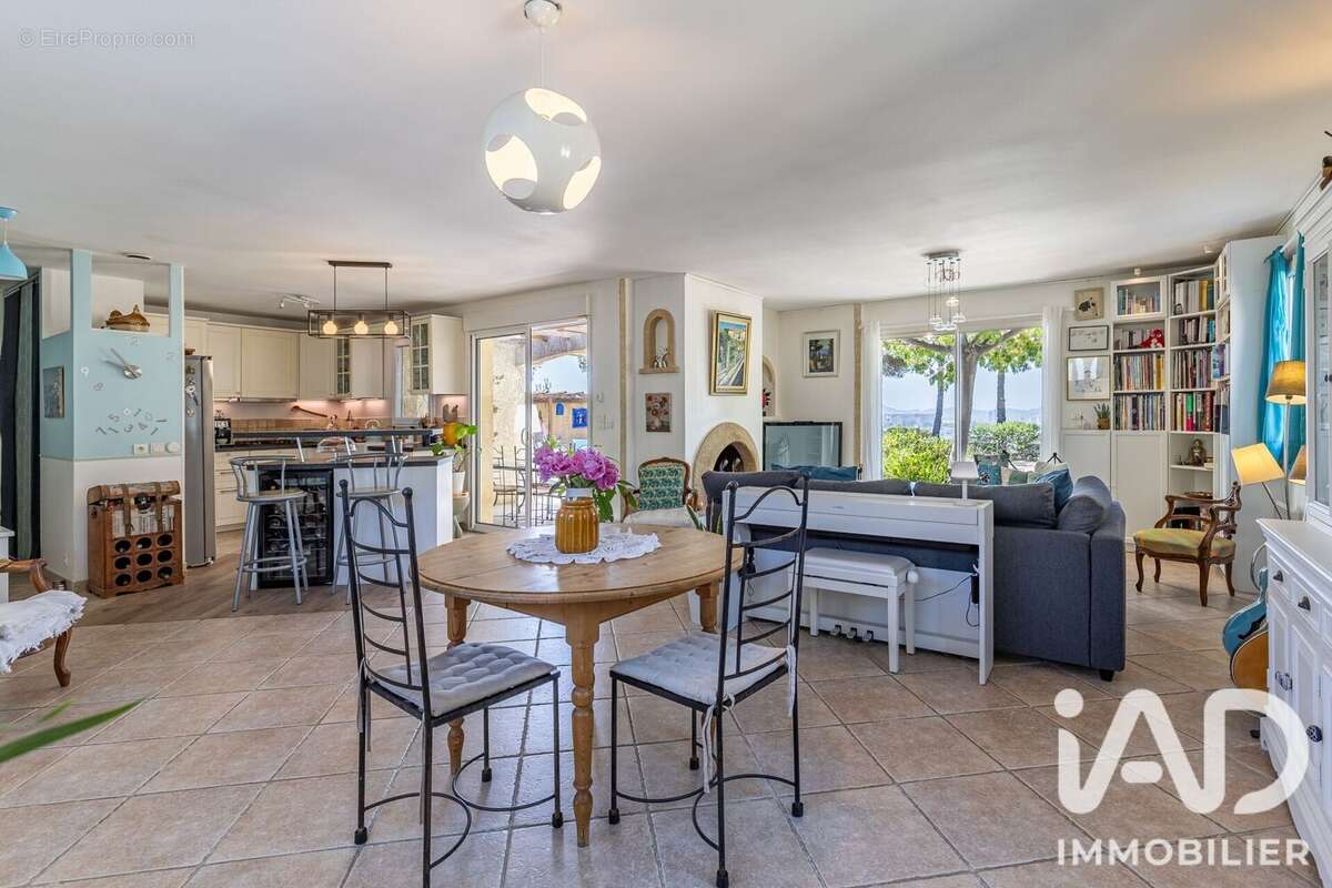 Maison 112 m² à Marseille-16e  - photo 4