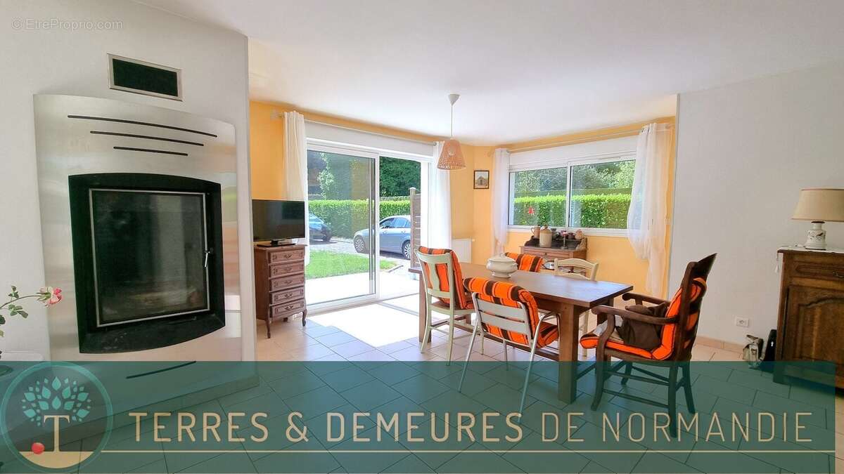 Maison à MARTIN-EGLISE