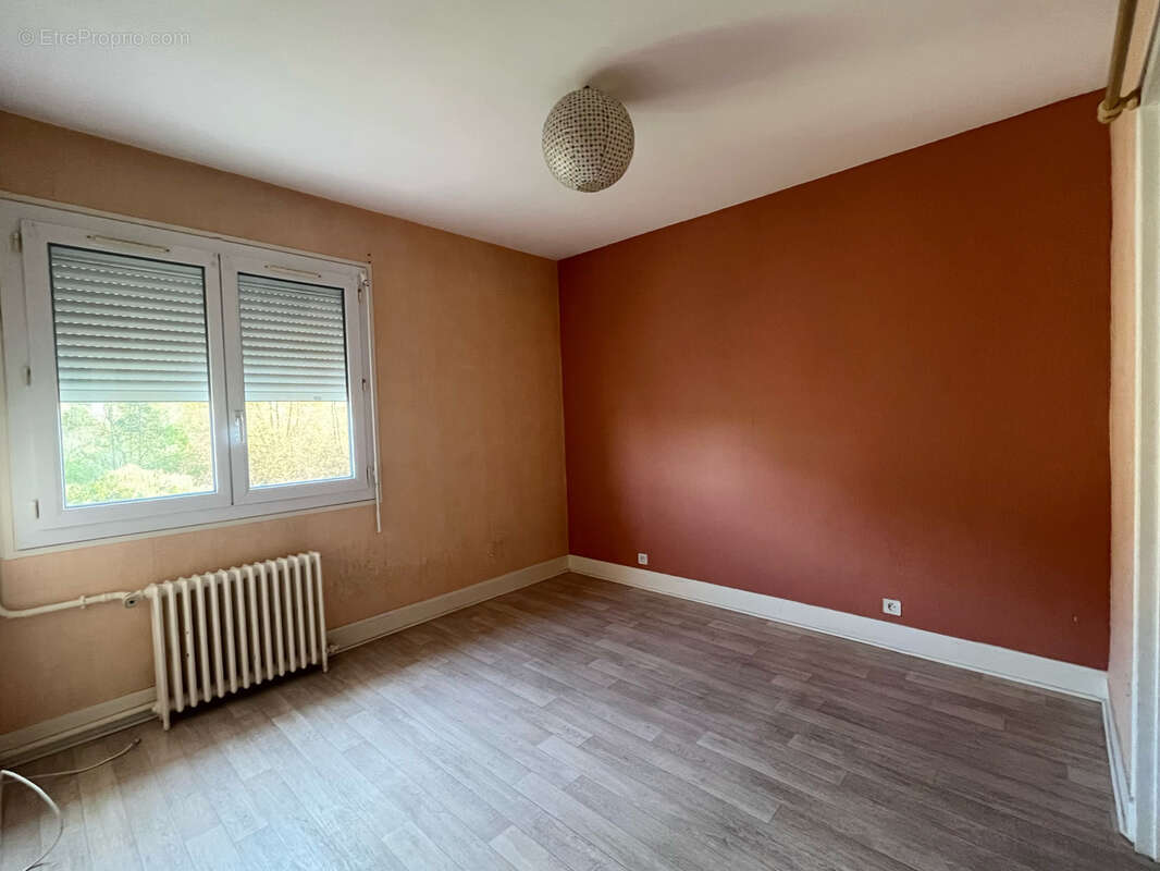 Appartement à SAINT-ASTIER