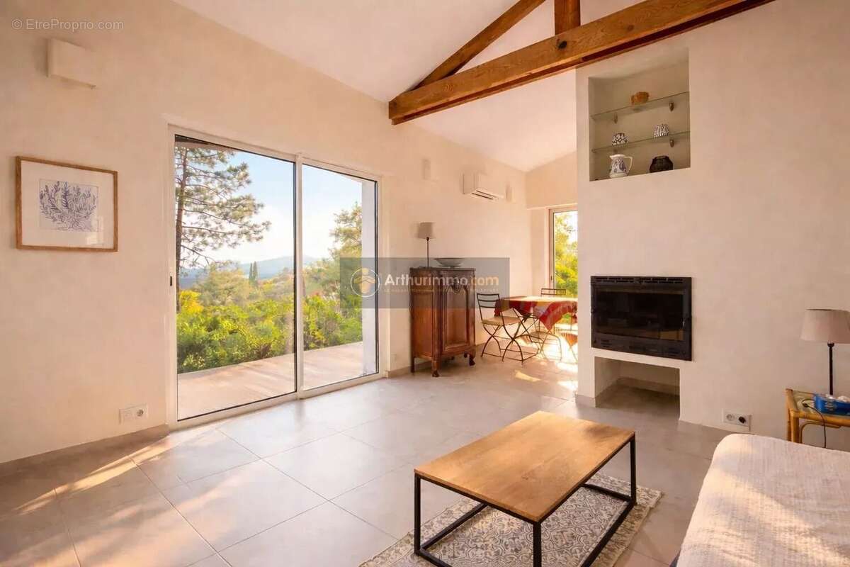 Maison à FREJUS