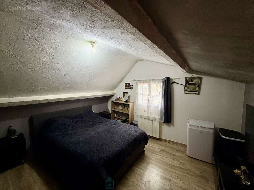 Maison à CALLENGEVILLE