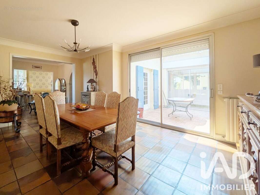 Maison 158 m² à Leognan  - photo 7