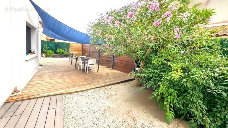 Appartement à SAINT-JEAN-DE-VEDAS