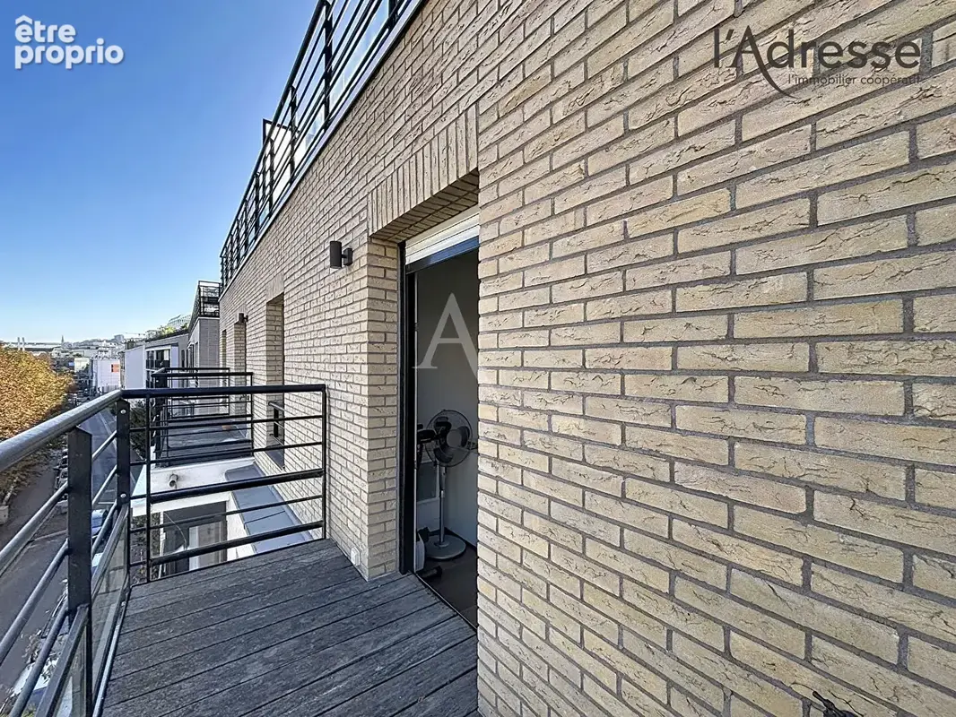 Duplex 113m² Quartier République - Terrasse - Parkings et cave - photo 13