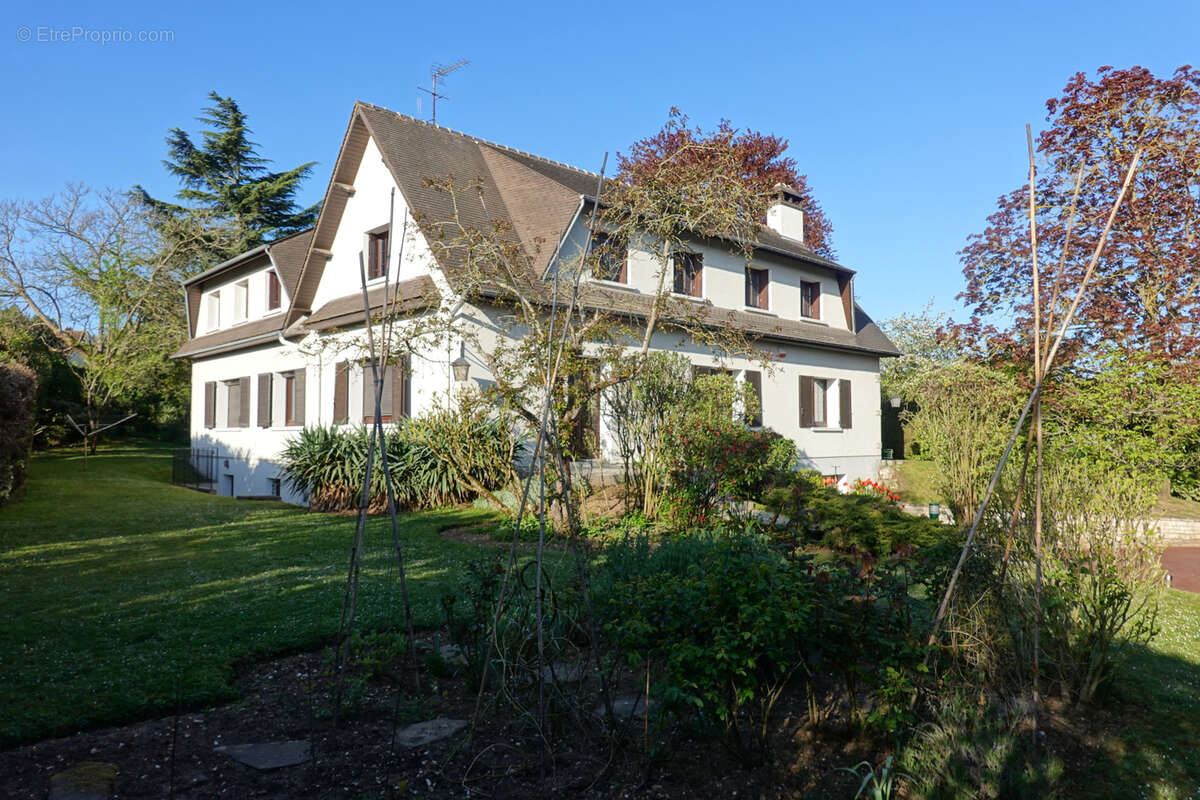 Maison à MANTES-LA-VILLE