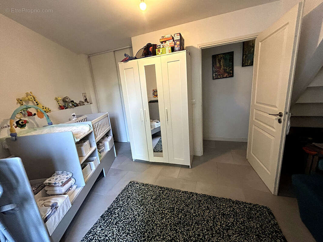 Appartement à LE PERREUX-SUR-MARNE