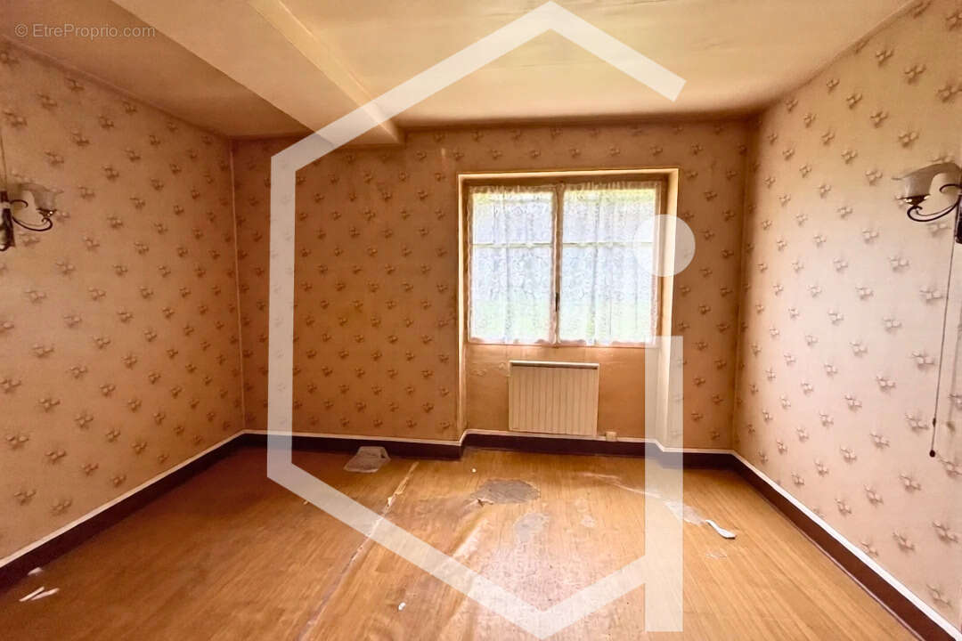 Maison à COSNE-COURS-SUR-LOIRE