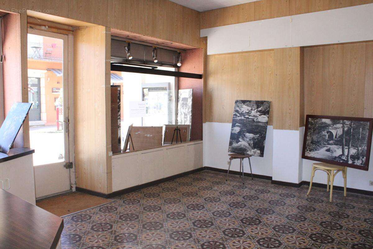 Ensemble immobilier avec plus de 830 m² exploitables. Fort potentiel de rentabilité - photo 3